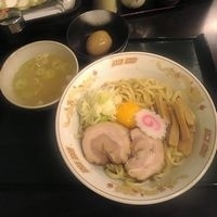 「味麺並盛（期間限定）+味付玉子+生玉子（黄身だけ）」@煮干 丸めの写真