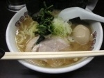 「ラーメン+煮玉子」@横浜ラーメン 町田家 新宿南口店の写真