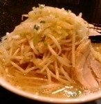 「豚骨醤油もやし+豚飯」@豚骨醤油 蕾の写真