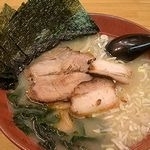 「塩ラーメン + 別れの海苔」@旭川ラーメン 好の写真