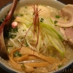 「塩和ラーメン（中盛）850円+餃子（野菜） 200円（クーポン/」@麺や 和の写真