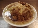「ラーメン ニンニク・野菜・アブラ・濃い目 +魚粉」@ラーメン大 堀切店の写真
