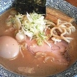 「濃厚らーめん クーポン味玉 （680円）」@らーめん・つけめん 虎心の写真