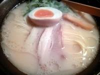 「だるまらぁ麺650円 ばりかた 替え玉 100円 はりがね」@だるまのめ 秋葉原店の写真