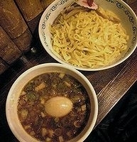 「カレーつけ麺並盛（週末限定）+味付け玉子」@二葉 天沼店の写真