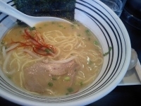 「豚そば（野菜とんこつスープ）」@らぁ麺三軒屋 茂原店の写真