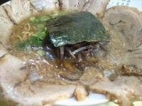 「黒皿チャーシュー」@マルバの写真