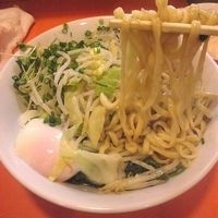 「油そば（醤油味）+ニンニクマシ+麺カタメ+ホウレン草」@ちばからの写真