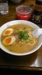 「ラーメン（バリ固）+煮たまご+替え玉」@長浜ら〜めん とんこつ屋の写真