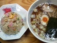 「半チャンラーメン￥750（ランチ価格）」@ラーメンYaの写真