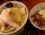 「メガ節麺（春期限定）+豚そぼろご飯」@節骨麺たいぞう 恵比寿店の写真