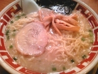 「ラーメン 600円 大盛（サービス）」@屯ちん 池袋本店の写真