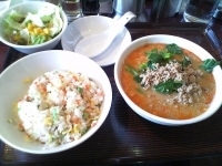 「半タンタンメン+半チャーハンセット（￥800）」@花彫酒家の写真