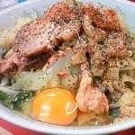「汁なし+生卵 （600円+50円） 全マシ魚粉マシマシ」@ラーメン二郎 環七一之江店の写真
