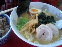 「ラーメン+チャーシュー丼セット」@とんこつラーメン 一代 都賀店の写真