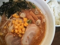 「味噌らーめん￥700+小ライス（ランチサービス）」@匠屋の写真