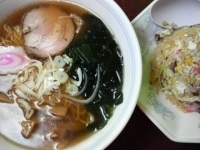 「ラーメンセット（ラーメン、半炒飯）￥700」@江戸豊の写真