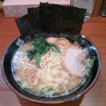 「ラーメン（醤油） 固め濃いめ油多め」@町田商店 本店の写真