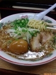 「新博多とんこつラーメン（濃厚、替玉付）+味玉530円+70円=6」@めんめん・かめぞうの写真