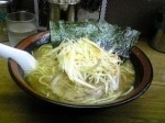 「ねぎラーメン 中盛 油少な目 麺固め」@せい家 千歳烏山店の写真