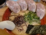 「チャーシューメン（普通）+替え玉（堅め）」@元祖長浜 大学ラーメンの写真