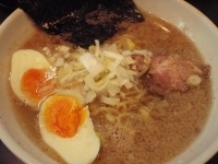 「えびと魚だし塩ラーメン（半熟玉子入り）+サービスライス 【750」@和風らーめんコク胡麻麺 和彩の写真