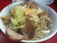 「汁なし（全マシ・魚粉マシ） +生たまご」@ラーメン二郎 環七一之江店の写真