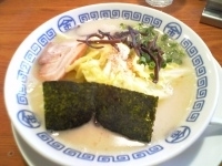 「博多らーめん+キャベツトッピング（￥700）」@博多まるきんラーメン 木場店の写真