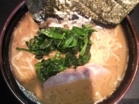 「ラーメン￥300（OPENサービス価格）」@横浜家系豚骨醤油極太麺 侍 東松原店の写真