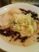 「とんこつ黒ラーメン（味玉無料サービス）」@東京屋台ラーメン とんとん亭 大泉学園店の写真