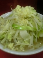 「ラーメン（￥600）、ヤサイマシマシニンニクマシマシ」@ラーメン二郎 ひばりヶ丘駅前店の写真