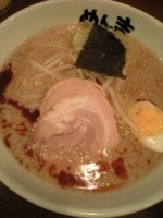 「豚醤背油ラーメン （麺硬め）」@屋台とんこつらーめん めん吉 柏駅店の写真