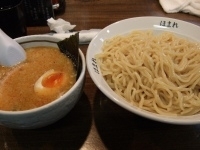 「黒つけ麺 大盛り」@こってりらーめん 誉の写真