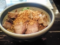 「特製ガーリック油そば（大盛り）」@九段 斑鳩の写真