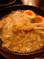 「とりそば+味玉（850円+100円=950円）」@らーめん天神下 大喜の写真