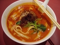 「京華樓特製麻辣刀削麺」@四川料理 京華樓 本館の写真