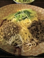 「汁なし坦々麺」@中国家庭料理 楊 池袋店の写真