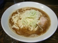 「中華そば（中）700円」@麺処 遊の写真