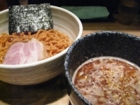 「辛いつけ麺 oh!ボーラ」@○心厨房の写真