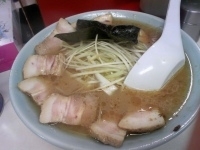 「ネギバラチャーシュー塩 「新特濃」」@ラーメン 日本一の写真