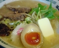 「上塩らー麺+バター \750」@食楽 笑麺の写真