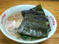 「ラーメン中盛」@六角家 六角橋本店の写真