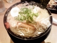 「黒しょうゆらーめん（こってり）」@三河開化亭 イオンナゴヤドーム前SC店の写真