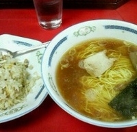 「半チャンラーメン 630円」@伊峡の写真