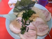 「ネギチャーシュー醤油（コッテリ） ￥800」@ラーメンショップ 薮塚店の写真