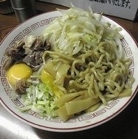 「油ラーメン（夜限定20食）+ニンニクマシ+生卵」@ラーメン大 西荻店の写真