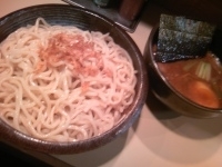 「濃魚つけ麺 大盛（400グラム） 850円」@オリきんの写真