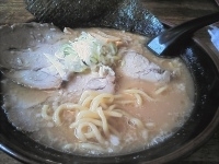 「和風醤油ラーメン（極太麺）+チャーシュー（\810）」@製麺所直営ラーメン店 マルキ屋 竹林店の写真