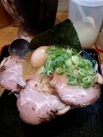 「海豚麺+特濃スープ+トッピング3点盛」@ラーメン猪太の写真