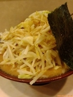 「ラーメンヤサイダブル（麺ちょいヤワ+アブラ少なめ）650円+20」@神田ラーメン わいず 神田本店の写真